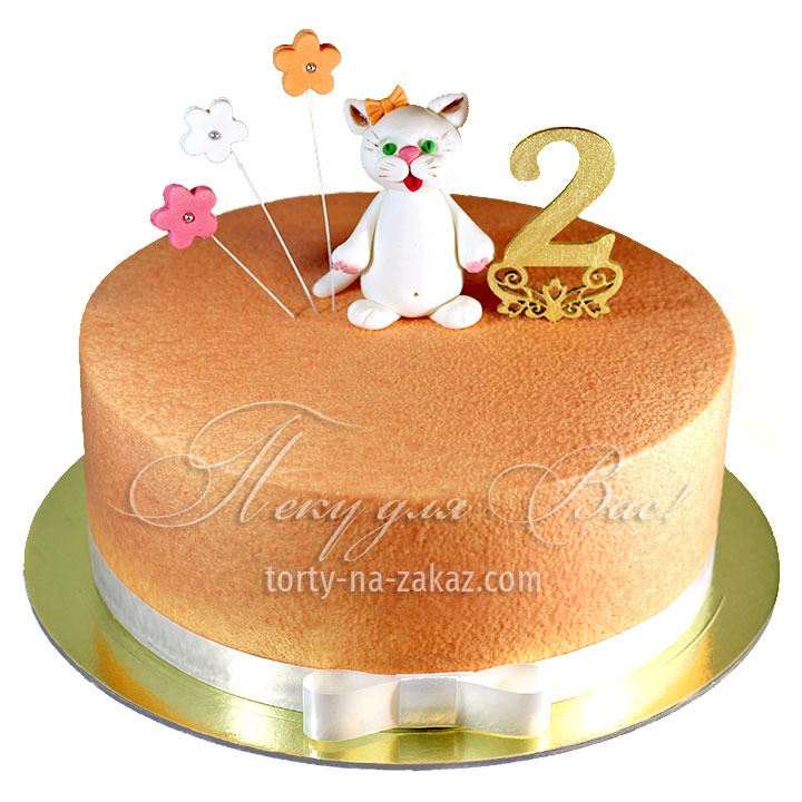 Торт детский велюровый, украшенный фигуркой котенка