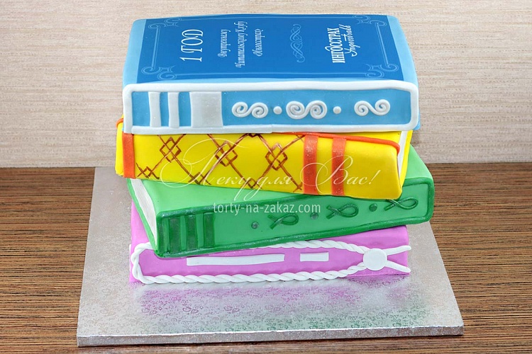 Торт корпоративный мастичный 4-ярусный для читательского клуба «Стопка книг» Фото 2
