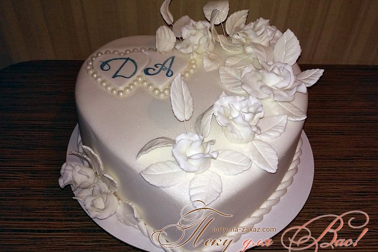 Свадебный 1-ярусный белоснежный торт