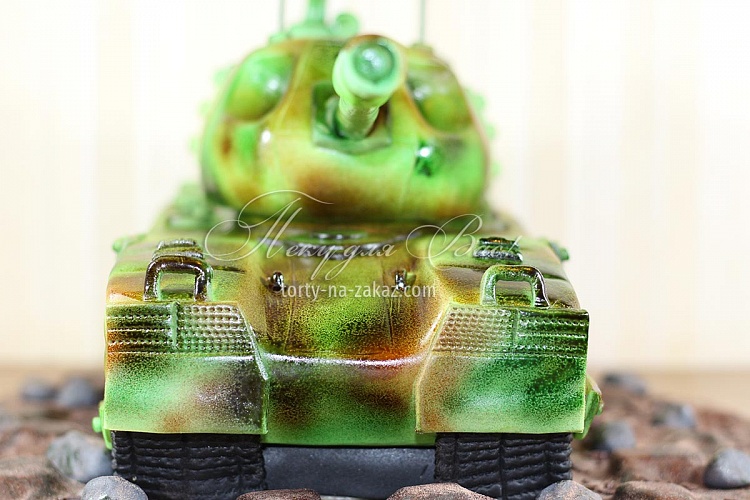 Торт праздничный мастичный «Танк на поле боя» Фото 9