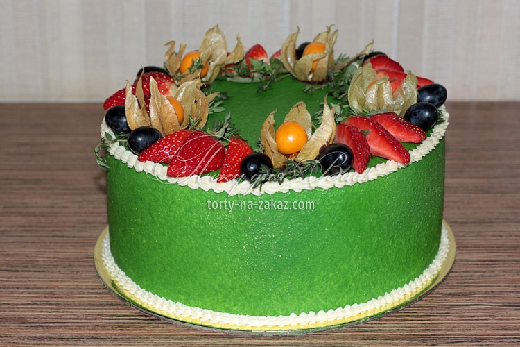 Торт праздничный велюровый с ягодным оформлением Фото 2