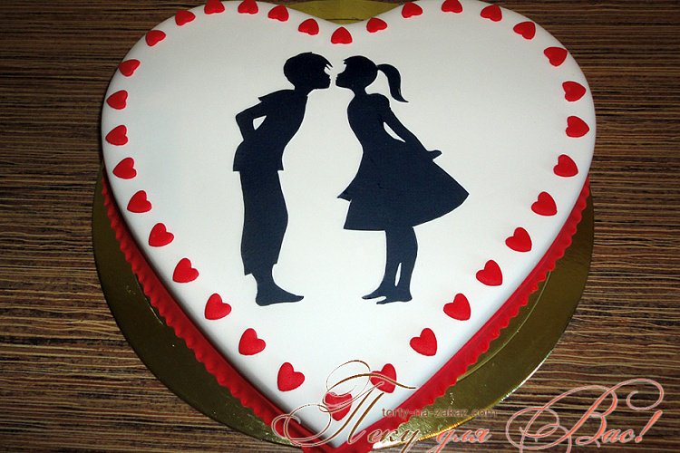 Праздничный торт для влюбленной пары